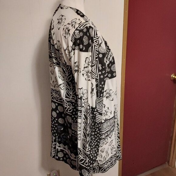 Risa Ann New York VGC  21 1/2 arm pit to pit 29 inch long - Picture 6 of 6